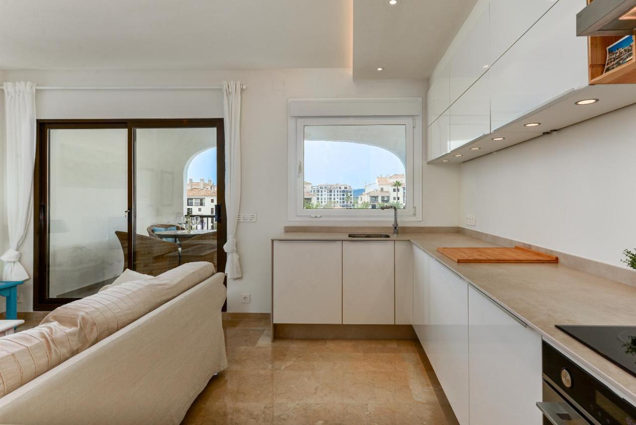 Duquesa Port Retreat Apartment Manilva Exterior photo