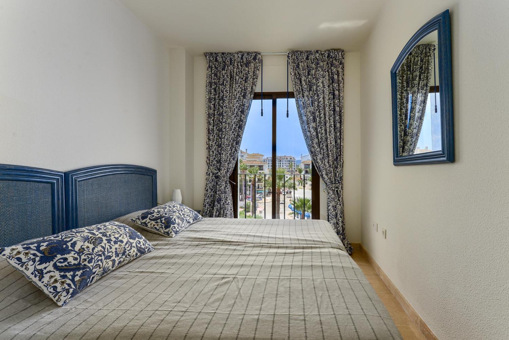 Duquesa Port Retreat Apartment Manilva Exterior photo